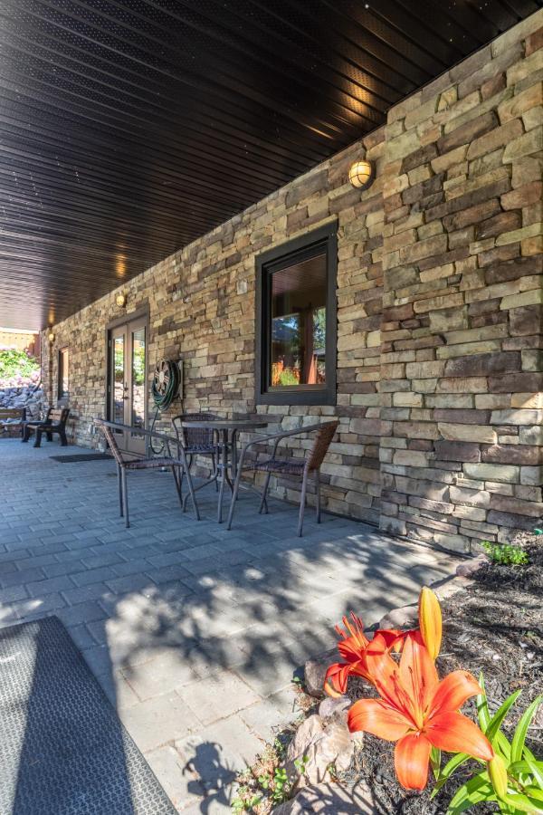 Canyon Ridge Lodge Golden Εξωτερικό φωτογραφία