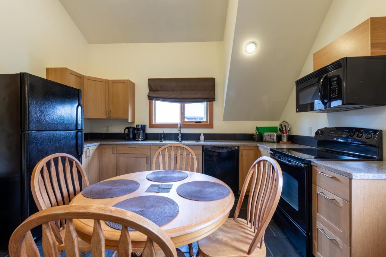 Canyon Ridge Lodge Golden Εξωτερικό φωτογραφία