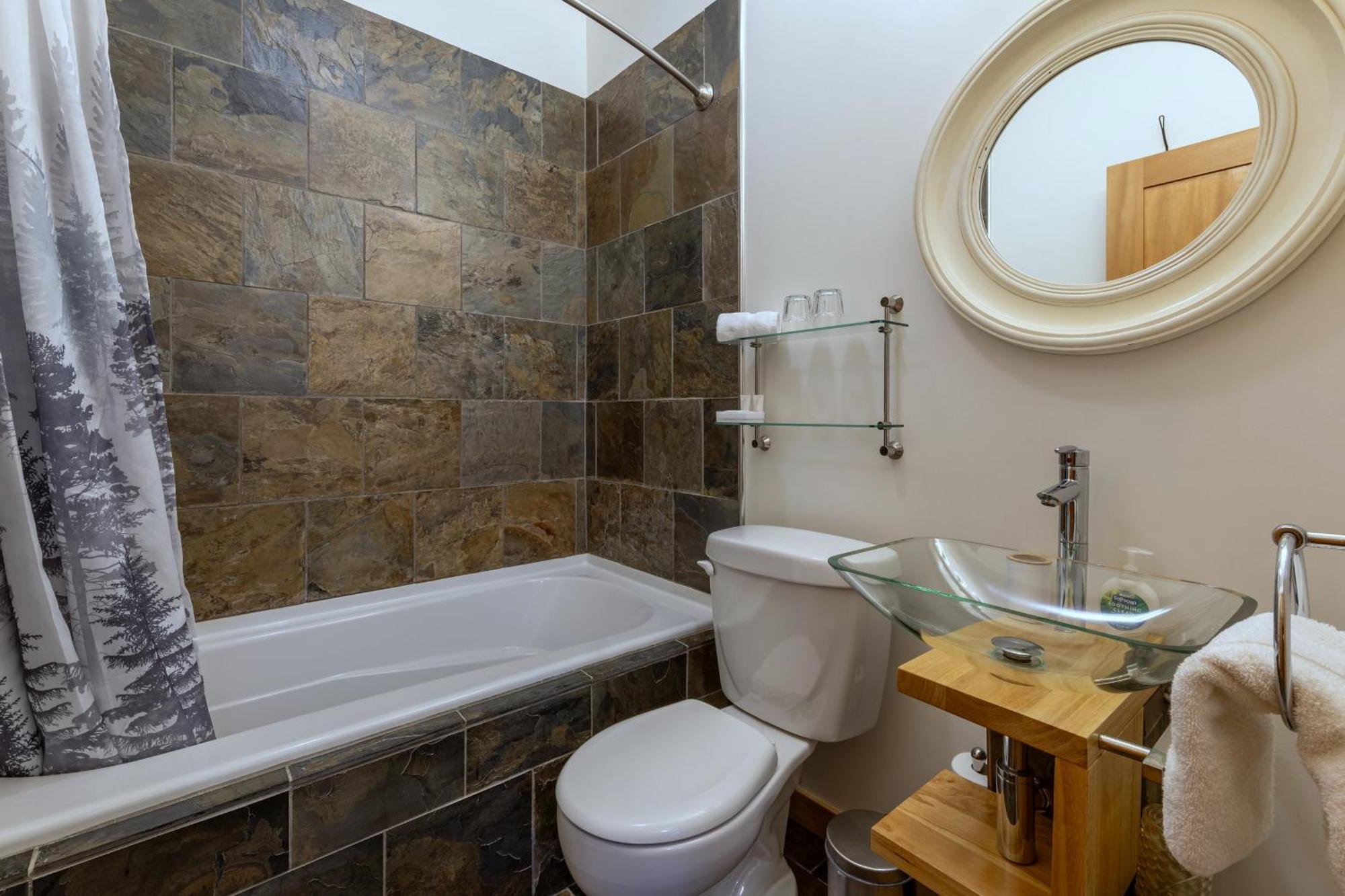 Canyon Ridge Lodge Golden Εξωτερικό φωτογραφία